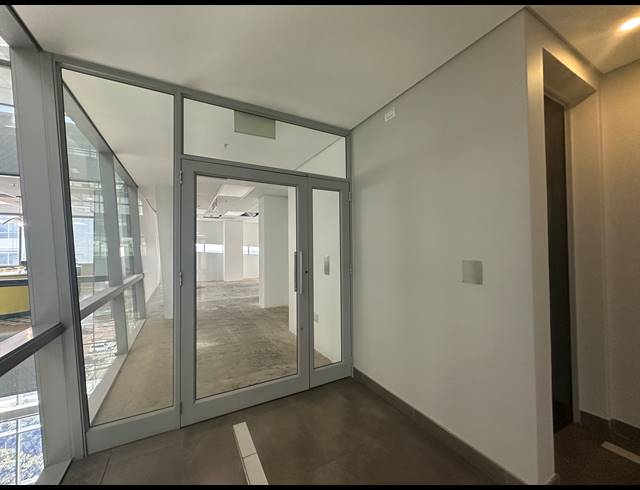 423M² OFFICE TO LET IN SANDTON CENTRAL